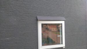 旭川市 M様邸 窓上小屋根造作工事