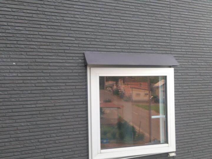 旭川市 M様邸 窓上小屋根造作工事